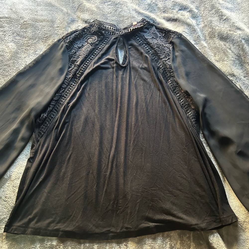 Bell sleeve top